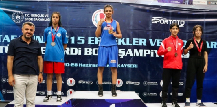 U-15 T�rkiye Ferdi Boks �ampiyonas� Sona Erdi: Kayseri'ye 3 Bronz Madalya