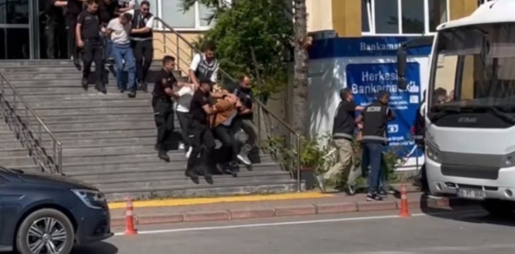 EHL�YET SINAVINDA YAPAY ZEKALI SAHTEC�L�K OPERASYONU: 15 TUTUKLAMA