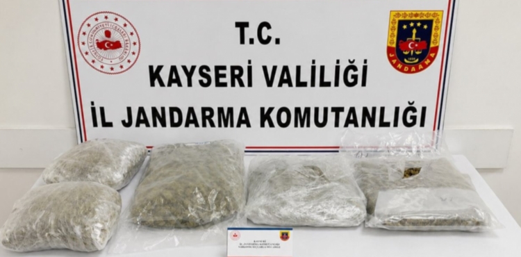 KAYSERݒDE 1 K���YE UYU�TURUCU G�ZALTISI