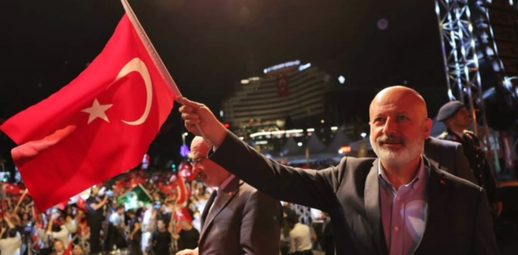 �15 TEMMUZ RUHU, M�LLET�M�Z�N �RADES�N�N EN G��L� N��ANES�D�R�