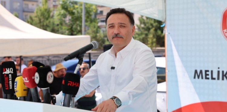 Vali G�kmen �i�ek�ten 24 Temmuz Gazeteciler ve Bas�n Bayram� mesaj�