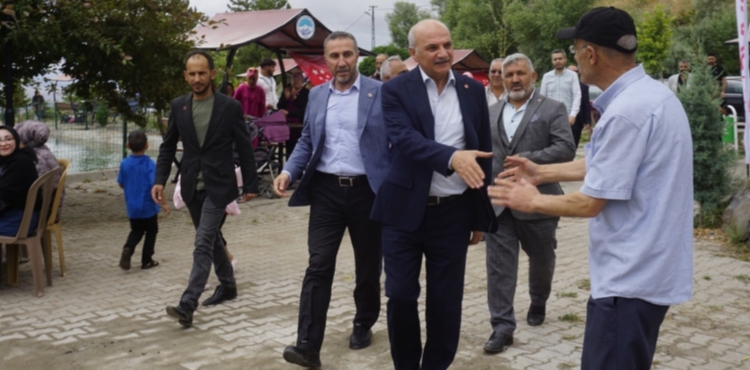 Saadet Partisi Kayseri Te�kilat� Geleneksel Piknik Program�nda Bir Araya Geldi
