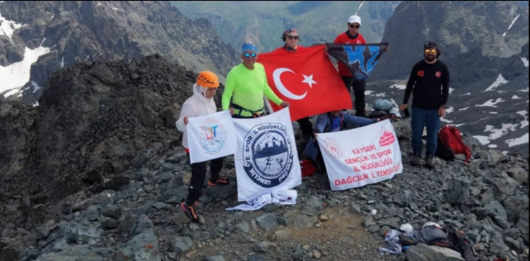 Ka�kar ve Ver�enik zirvelerine 2026'n�n ilk imzas� Kayseri'den
