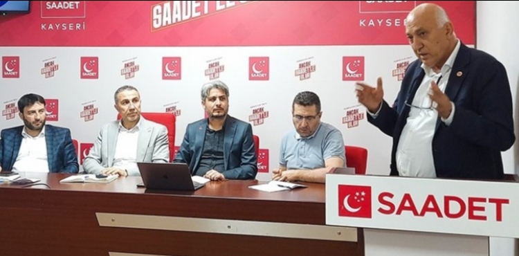 AL� KARADEM�R: TOPRA�INI KAYBEDEN GELECE��N� KAYBEDER 	