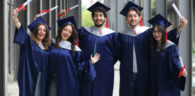 AGÜ, Öğrenci Memnuniyetinde Her Zaman İlk 3�te