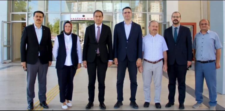Kayseri Devlet Hastanesi�ndeki kad�n do�um klini�inde inceleme