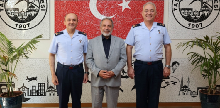 KOMUTANLARDAN BA�KAN YAL�IN�A VEDA Z�YARET�