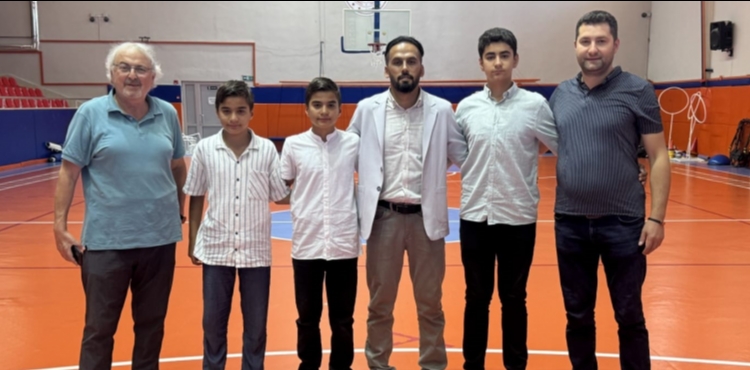 Kayseri�de basketbolcu 3 karde�, Alia�a Petkimspor�a transfer oldu