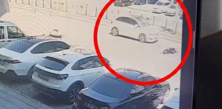 Otomobilin bisikletliye �arpt��� kaza kamerada