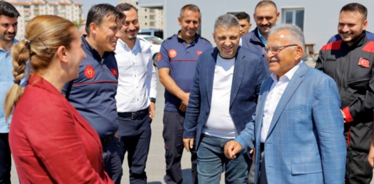 BA�KAN B�Y�KKILIǒTAN AFETLERE HAZIRLIKTA �NEML� HAMLE: ENKAZ E��T�M MERKEZ�
