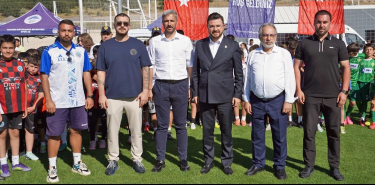 ERC�YES�TE TALAS Z�RVES�: �K� KUPA B�RDEN!