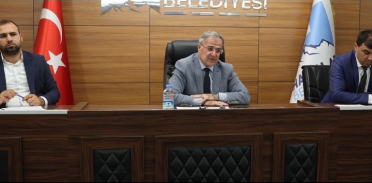 BA�KAN �ZDO�AN: �HER KARAR HACILAR�IN GELECE�� ���N�