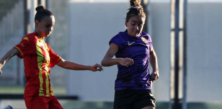 Kayseri Kad�n Futbol Kul�b�-Amed Sportif Faaliyetler: 0-3