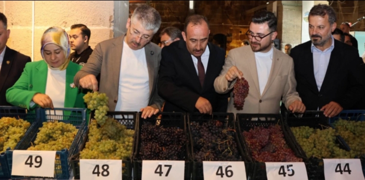 �ncesu 3 b�y�k organizasyonda 100 bin ki�iyi a��rlad�