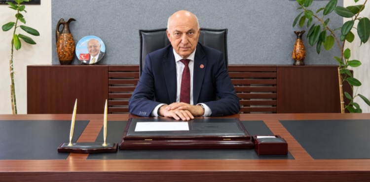 AL� KARADEM�R:T�RK�YE�DE TOPLUMSAL G�VEN KR�Z� 