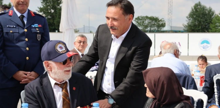 Kayseri Valili�i�nden gaziler onuruna yemek program� 