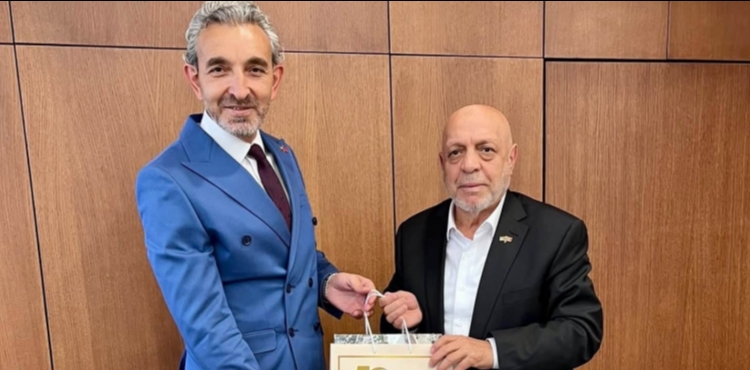 Mahmut Arslan, Yavuz Navruz�u kabul etti