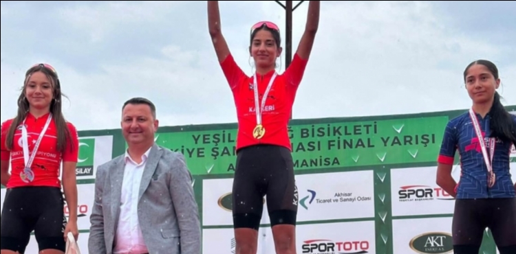 YE��LAY DA� B�S�KLET� T�RK�YE �AMP�YONASI�NDA KAYSER�L� SPORCULARDAN �NEML� BA�ARI