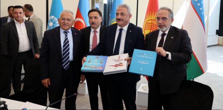T�RKSOY TOPLANTISINDA TALAS VURGUSU