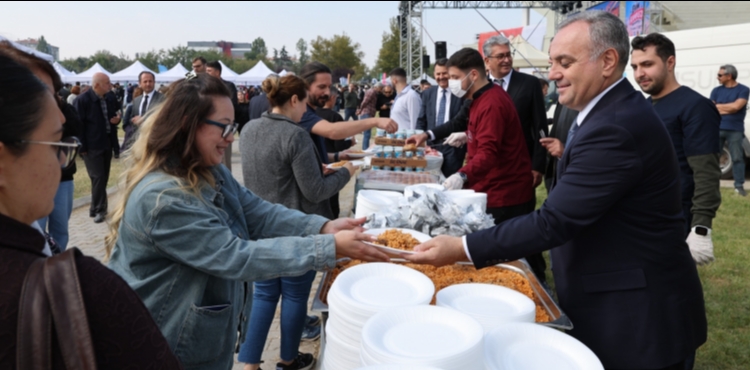 Erciyes �niversitesi�nde �Yolum Erciyes� Festival Co�kusu