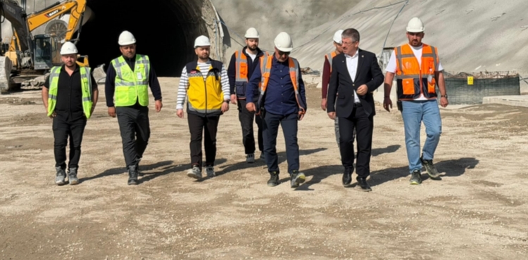 AK PARTݒL� �OPURO�LU: KAYSER�-ANKARA Y�KSEK HIZLI AYRAN HATTINDA �O�U B�TT�, AZI KALDI