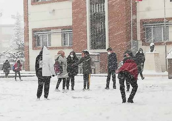  Okulların açılacağı gün yoğun kar bekleniyor, tatil uzayacak mı?
