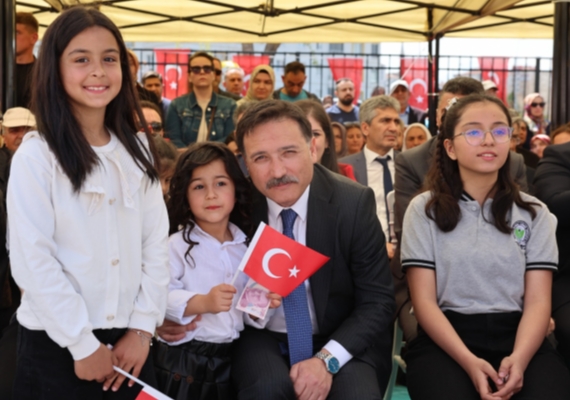 23 Nisan Ulusal Egemenlik ve ocuk Bayram Cokuyla Kutland