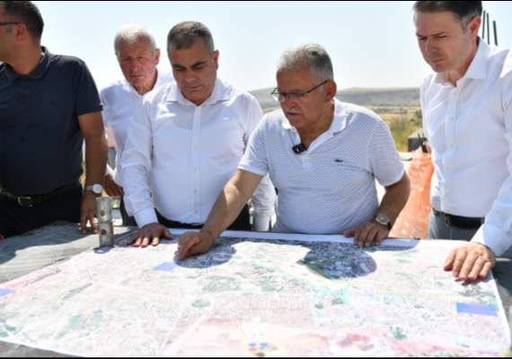BAKAN BYKKILIǒTAN KAYSERݒNN 50 YILLIK GELECE N  BRL LE ALIMA VURGUSU