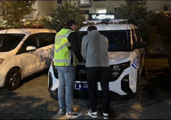 TRAFK KURALLARINI HLAL EDEN SRCLERE CEZA YADI