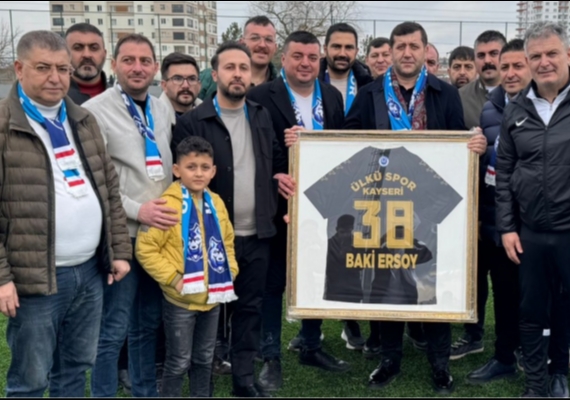 Baki Ersoy�dan Kayseri �lk�spor�a �ampiyonluk ma��nda destek