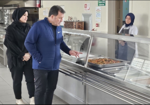 Gen�lik ve Spor �l M�d�r� Kabakc�'dan Ramazan �ncesi yurtlar�n yemekhanelerinde denetim