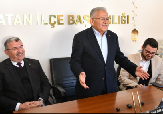 BA�KAN B�Y�KKILIǒTAN, RAMAZAN�IN 3��NC� G�N�NDE �ZVATAN VE FELAH�YE�YE Z�YARET