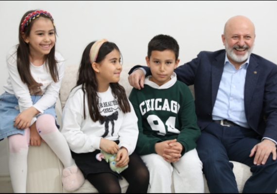 �B�Y�K B�R A�LE OLMANIN MUTLULU�UNU �FTAR SOFRALARINDA YA�IYORUZ�