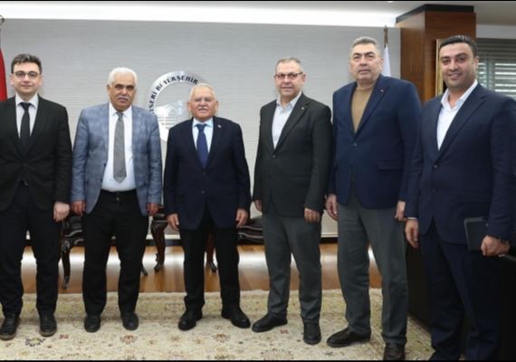 �EHR�N G�NDEM� B�Y�K�EH�R�DE: BA�KAN B�Y�KKILI�, Z�YARET��LER�N� A�IRLADI