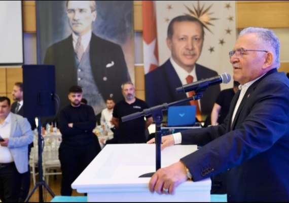 GEN� DOSTU BA�KAN B�Y�KKILI�, GEN�LERLE �FTAR SOFRASINDA BULU�TU