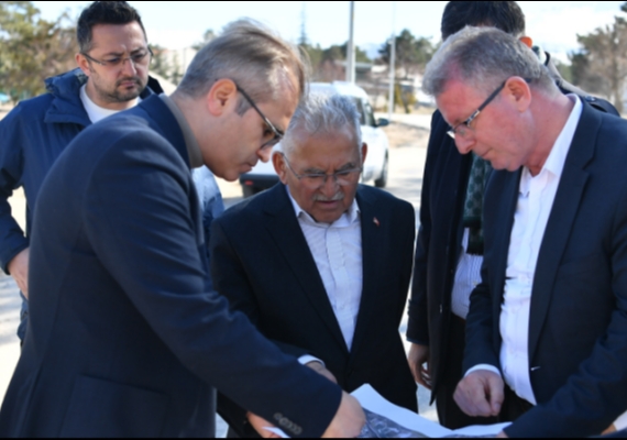 BA�KAN B�Y�KKILI�, TALAS BULVARI�NI DAHA KONFORLU HALE GET�REN 50 M�LYON TL�L�K �ALI�MALARI �NCELED�