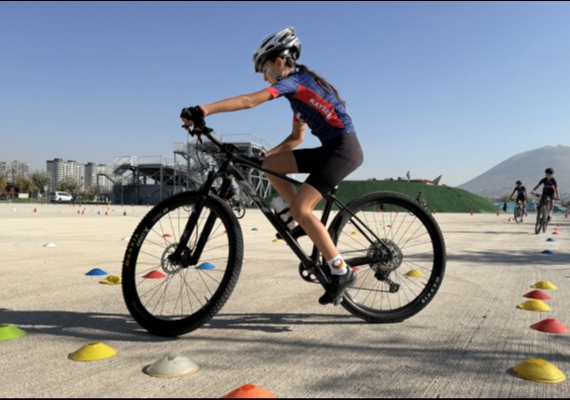 B�Y�K�EH�R, BMX PARKURU �LE GEN�L��E HIZ VE HEYECAN KATIYOR