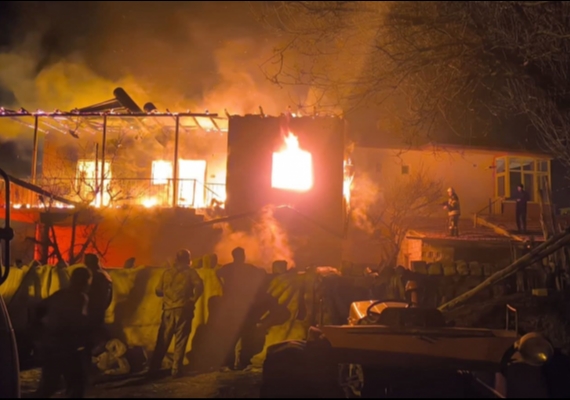 Kayseri'de m�stakil evde yang�n: 1 �l�, 2 yaral�