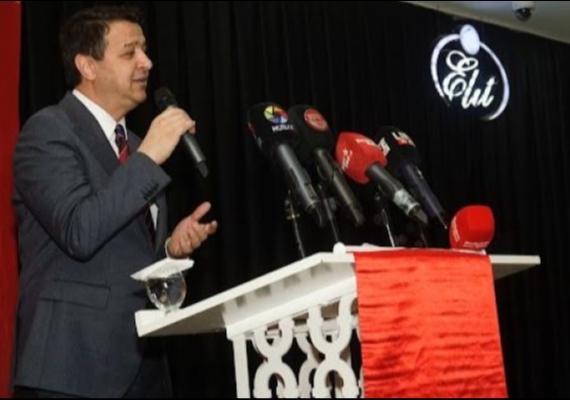 Mahmut Ar�kan: Mescid-i Aksa'da bayram sabah� o cami kilitleniyorsa M�sl�man devletlerin emperyalistlere haddini bildirmesini beklerdik