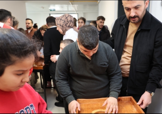 B�Y�K�EH�R�DEN 150 ��RENC�YLE DOWN SENDROMLULAR G�NܒNDE ANLAMLI BULU�MA