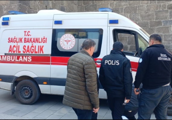 Kayseri Kalesi surlar�nda intihar giri�imi