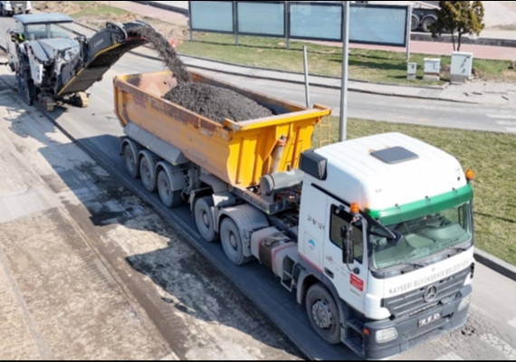 B�Y�K�EH�R�DEN KARTAL KAV�A�I�NIN D�RT B�R K��ES�NDE HUMMALI �ALI�MA