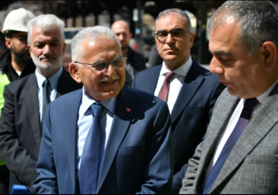 BA�KAN B�Y�KKILIǒTAN SAHAB�YE�DE ���L� H�ZMET� VURGUSU