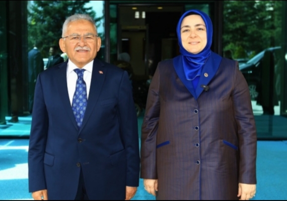 AK PART� GENEL MERKEZ KADIN KOLLARI BA�KANI ERCAN�DAN BA�KAN B�Y�KKILIǒA �AVRUPA �EHRݔ �VG�S�