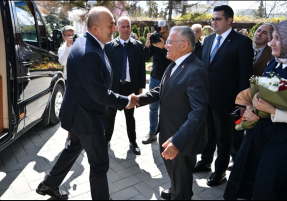 �avu�o�lu�ndan Ba�kan B�y�kk�l��a ziyaret