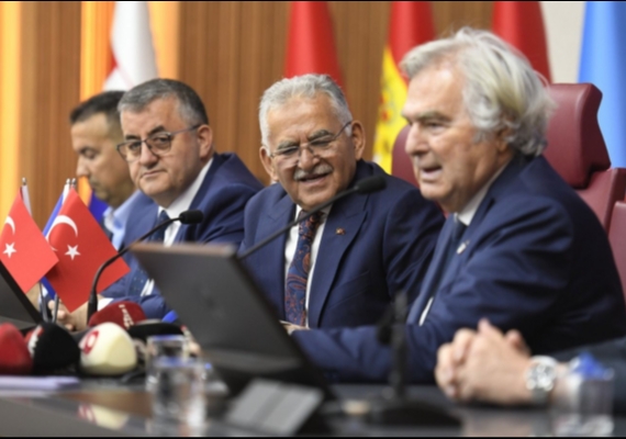 BA�KAN B�Y�KKILI�, ACES HEYET�N� A�IRLADI: D�NYA SPOR BA�KENT� HEDEF�NE B�R ADIM DAHA ATILDI