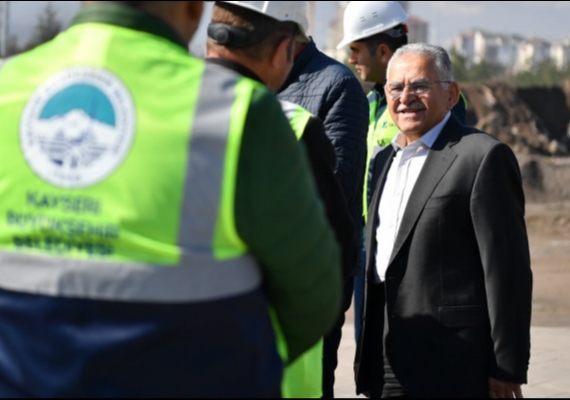 BA�KAN B�Y�KKILIǒTAN KARTAL KATLI KAV�A�I�NA YAKIN TAK�P: �VER�ML� B�R �EK�LDE �ALI�MALAR S�R�YOR�