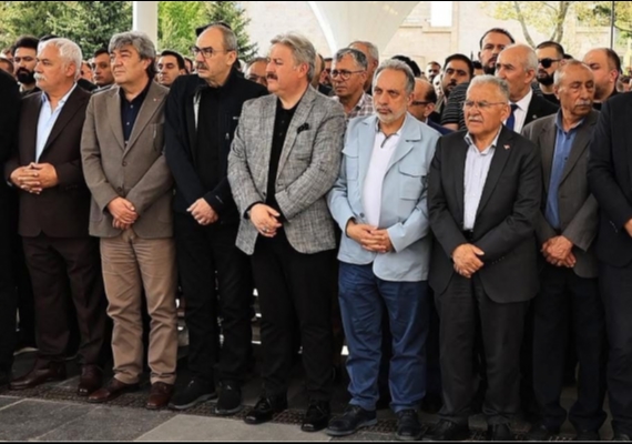 Hayat�n� kaybeden MHP �l Ba�kan Yard�mc�s� Korkmaz, son yolculu�una u�urland�