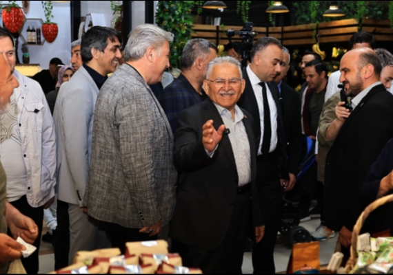 BA�KAN B�Y�KKILIǒTAN �AR�I MEL�KGAZݒYE Z�YARET: CIVIL CIVIL