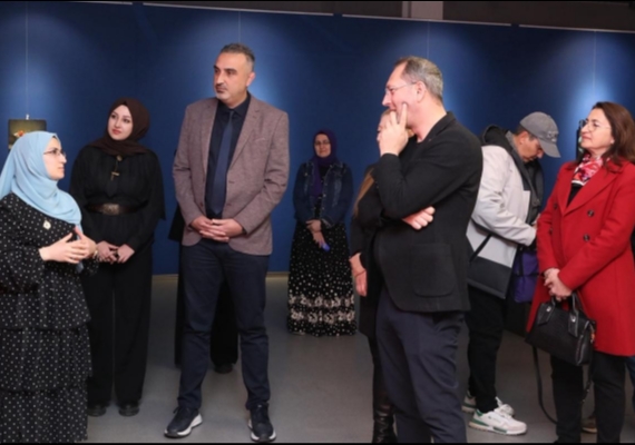 KAYMEK��N �1 KALEM 1 FIR�A� SERG�S� SANATSEVERLERLE BULU�TU